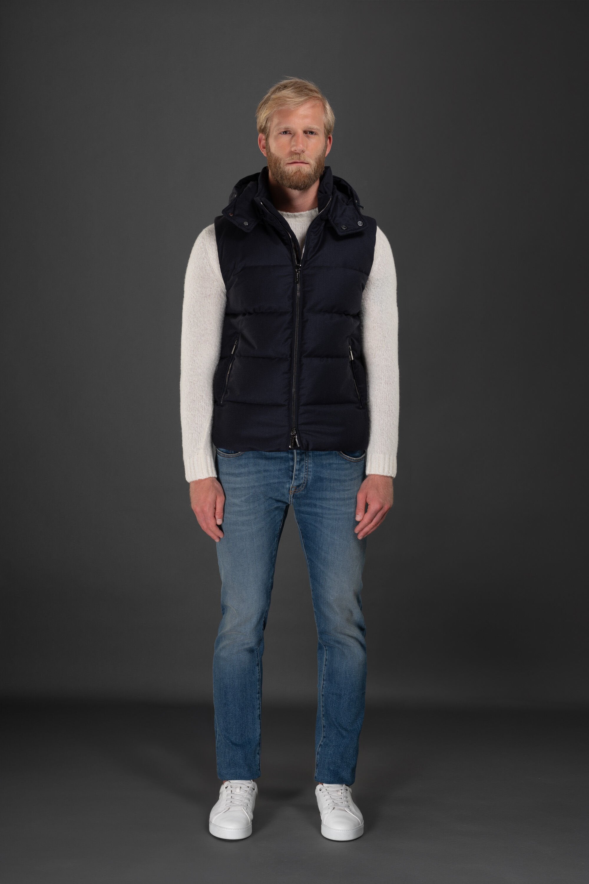 MOORER MEN'S NAVY PADDED HOODED VEST