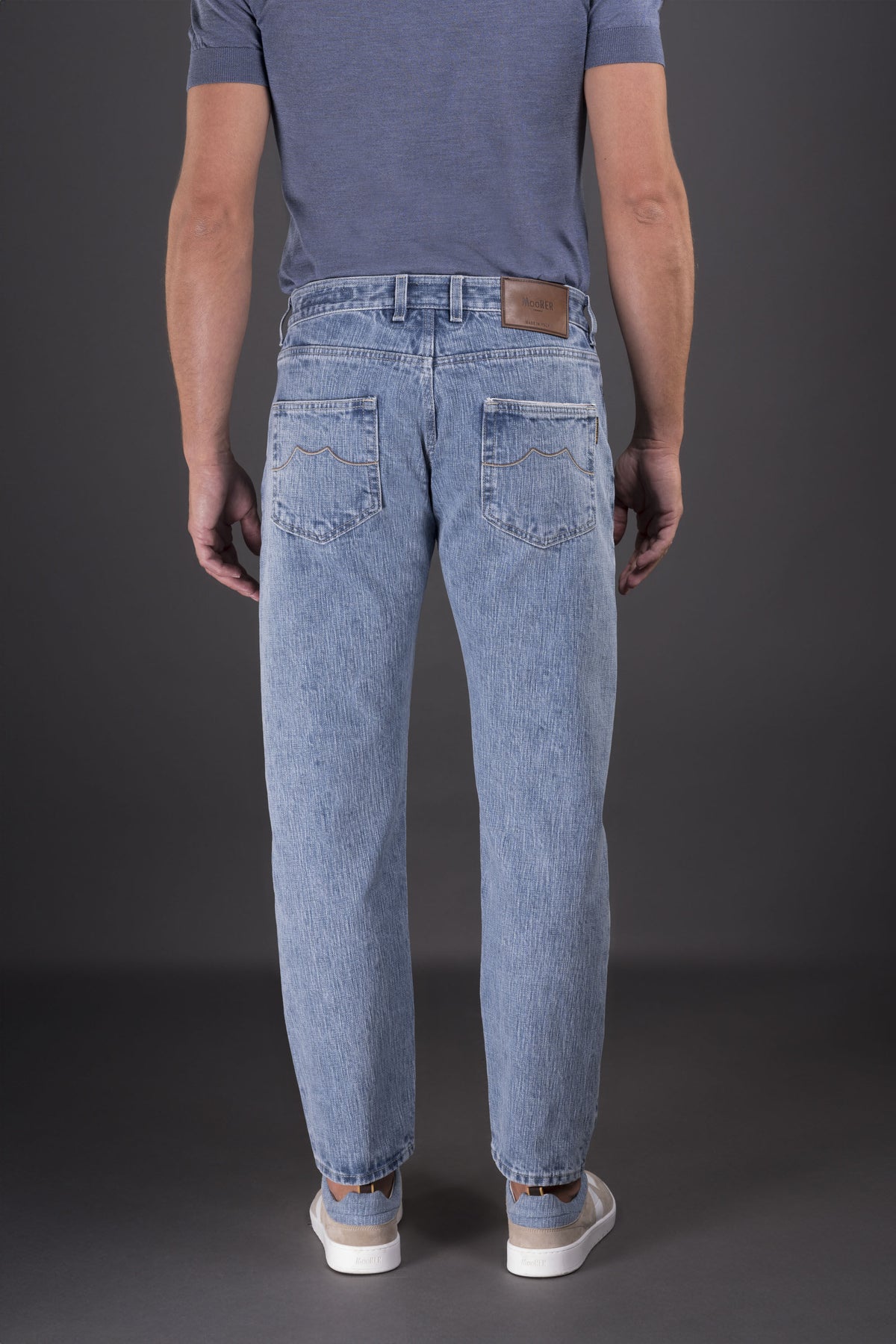 MOORER MEN'S LIGHT BLUE RELAXED TROUSERS