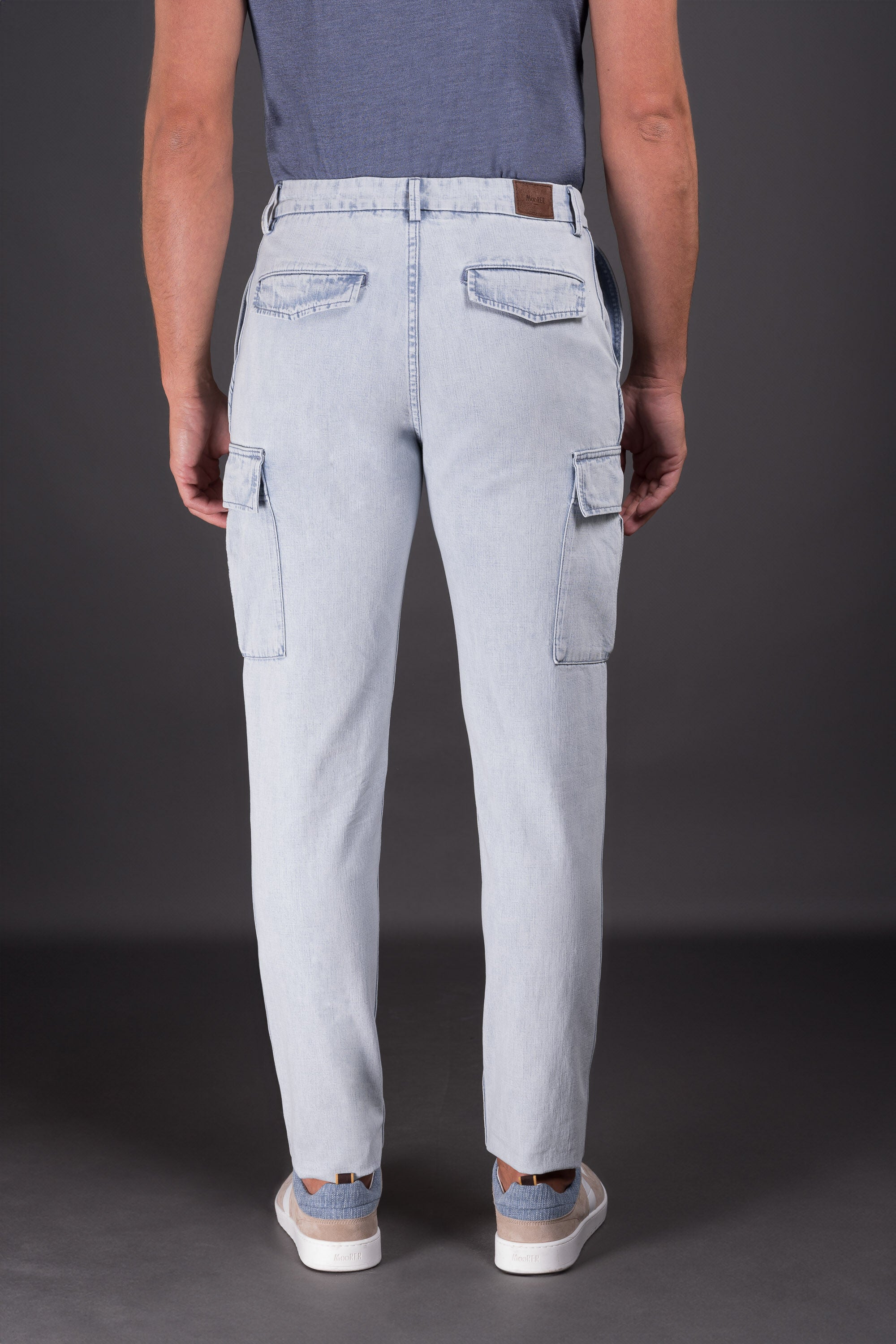 MOORER MEN'S LIGHT BLUE TAPERED TROUSERS