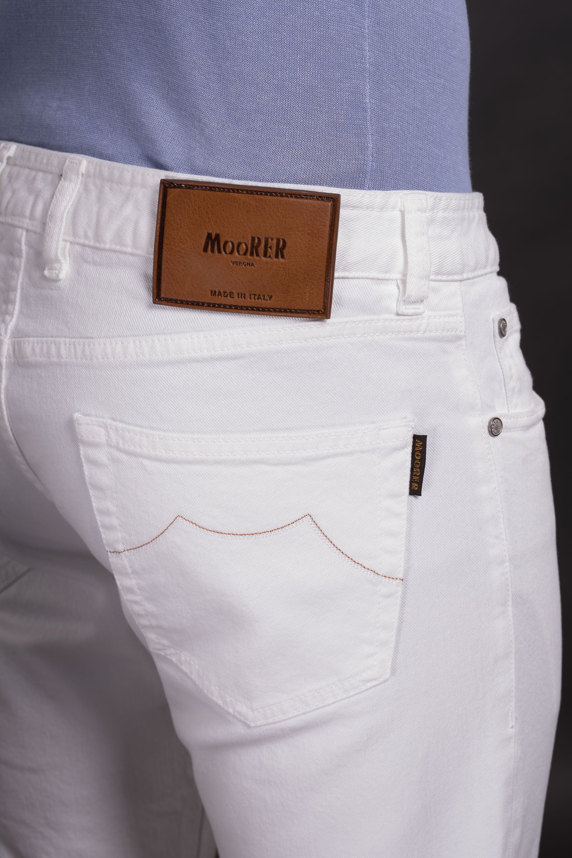 MOORER MEN'S WHITE SLIM FIT TROUSERS