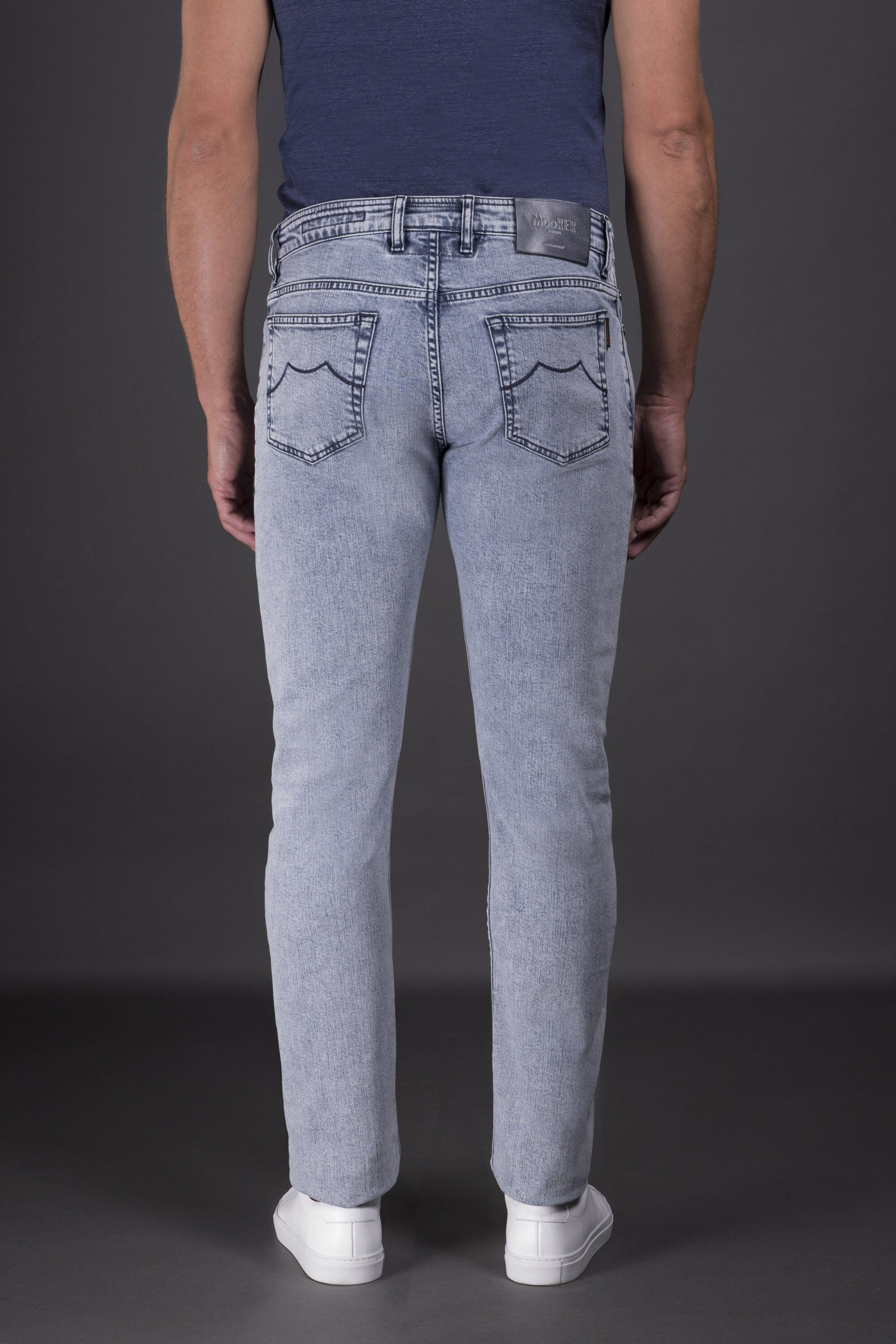 MOORER MEN'S LIGHT BLUE SLIM FIT TROUSERS