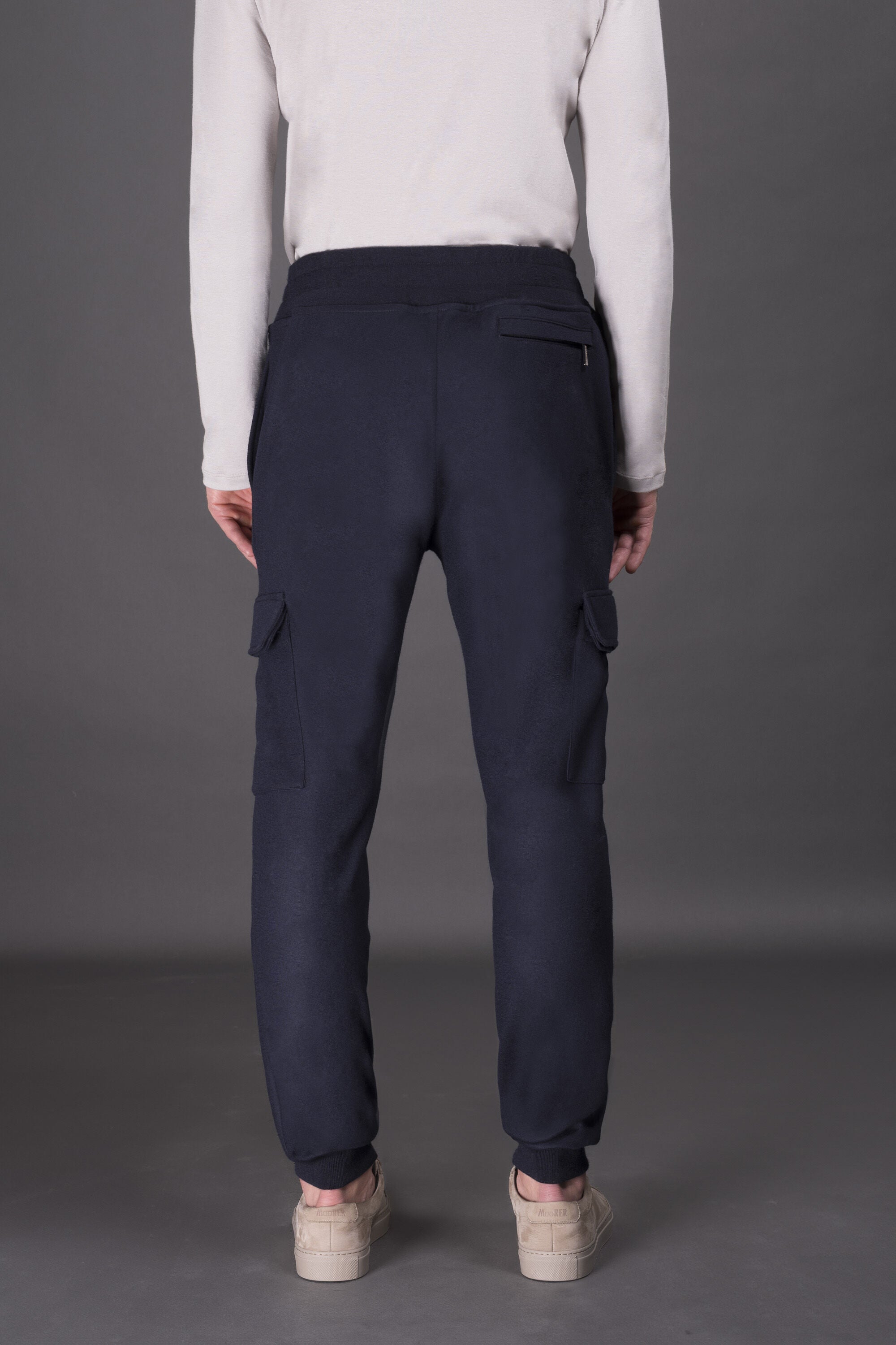 MOORER MEN'S DARK BLUE CARGO TROUSERS