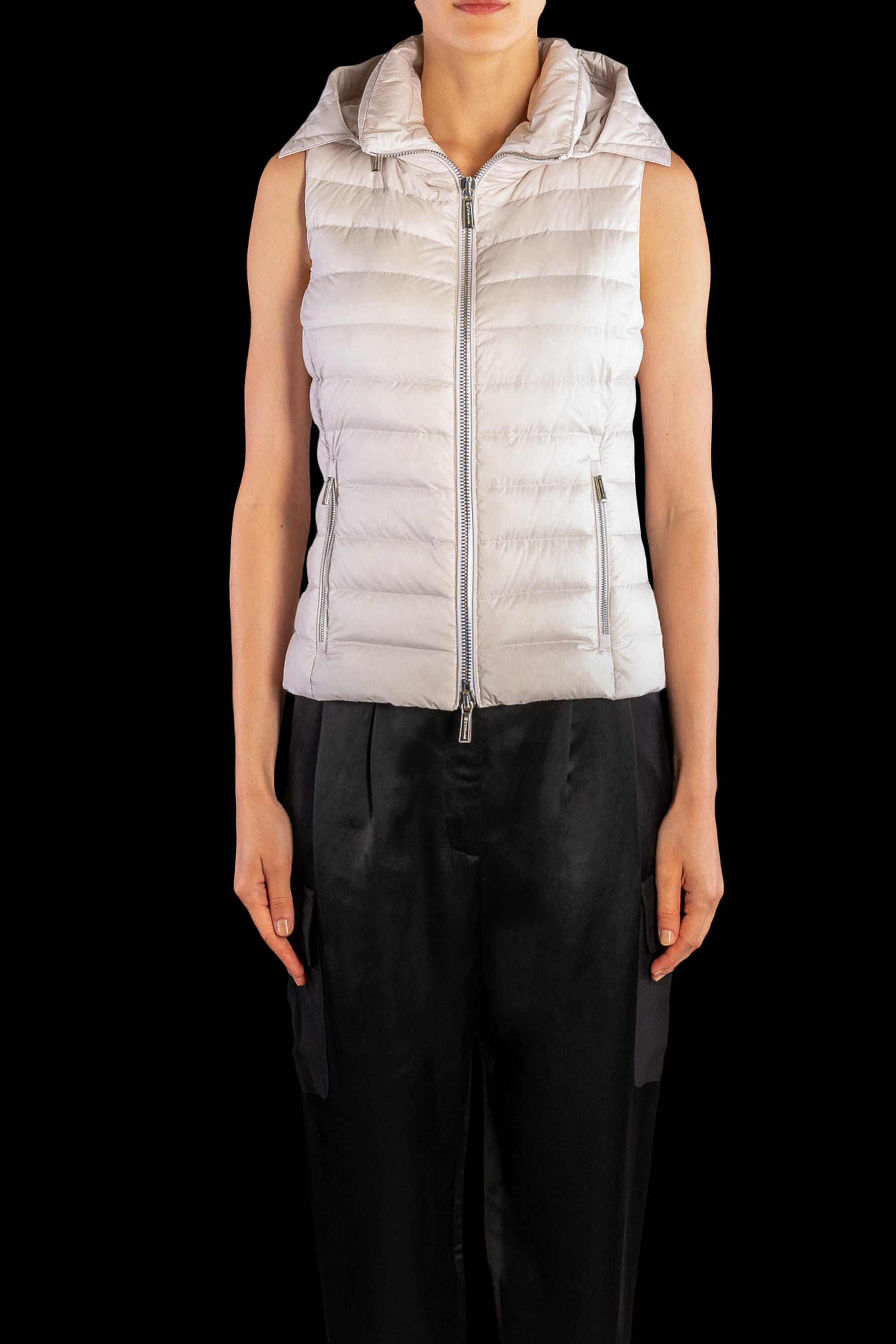 MOORER WOMEN'S IVORY QUILTED SLEEVELESS VEST