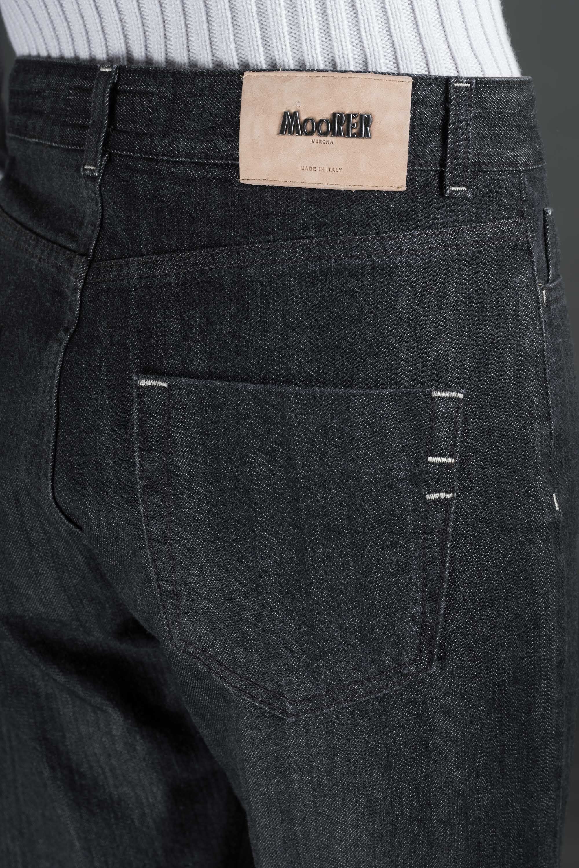 MOORER WOMEN'S BLACK STRAIGHT-LEG DENIM TROUSERS