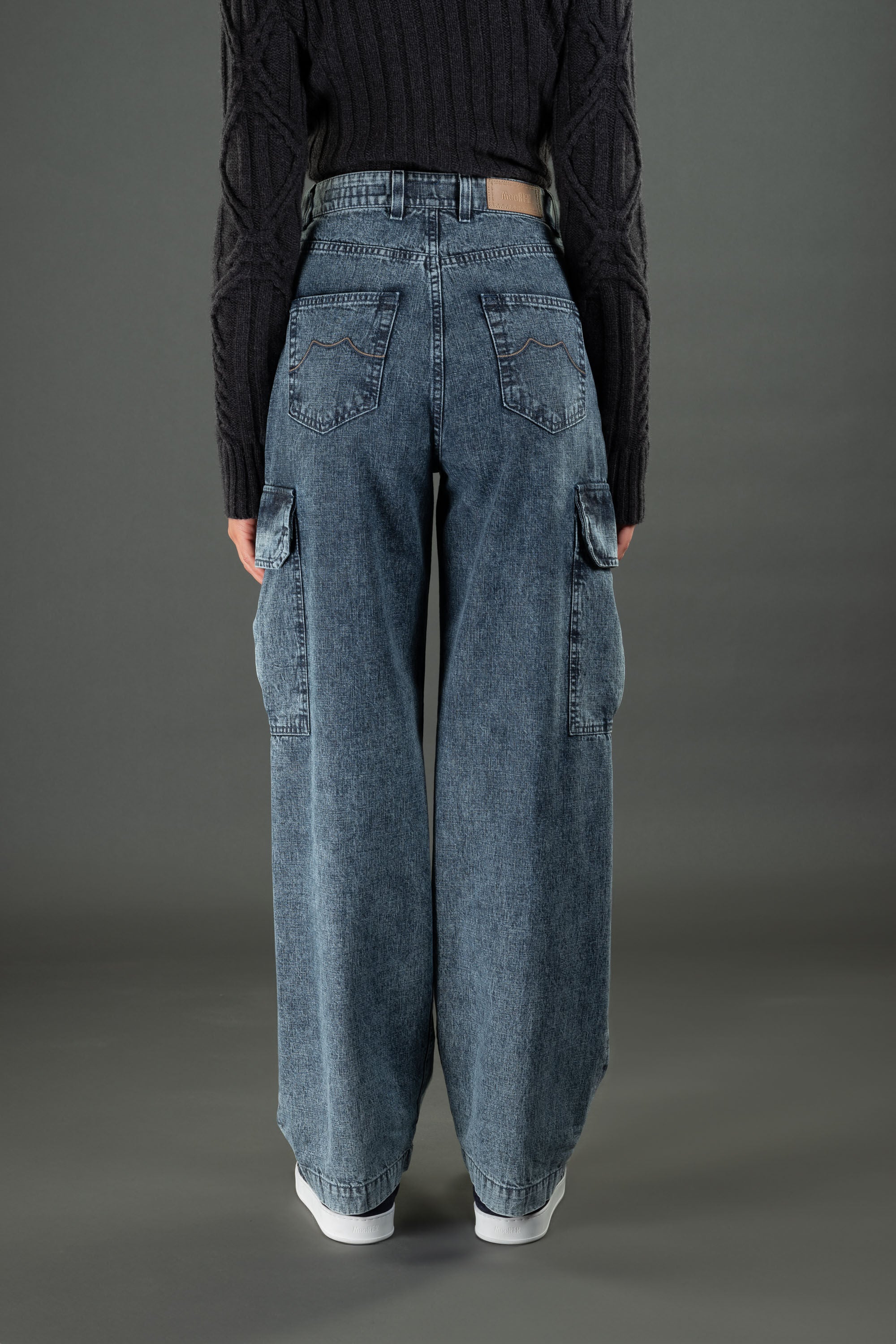 MOORER WOMEN'S BLUE WIDE-LEG CARGO TROUSERS
