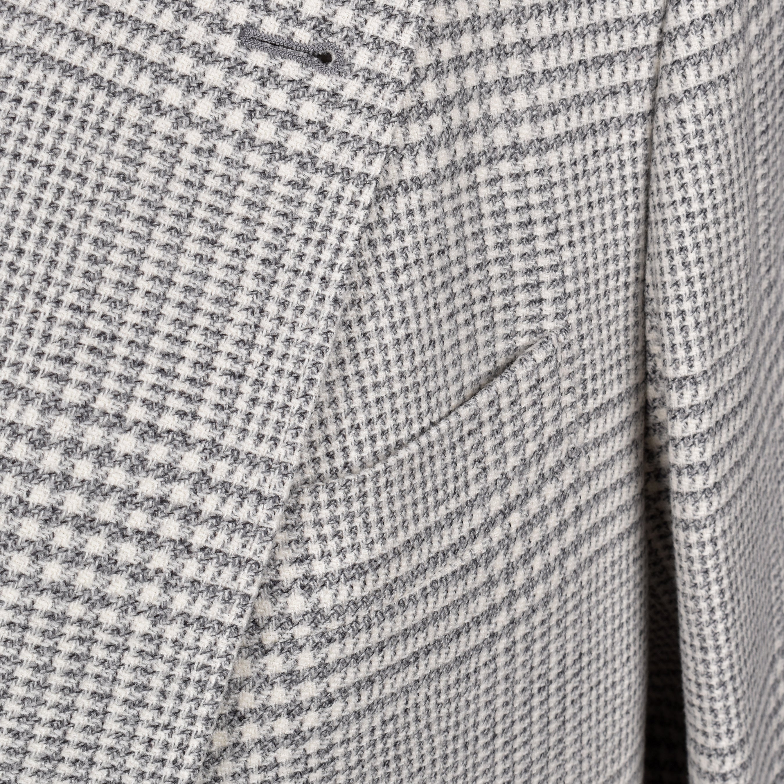 BRUNELLO CUCINELLI MEN'S PEARL WOOL CHECK THREE-BUTTON SUIT