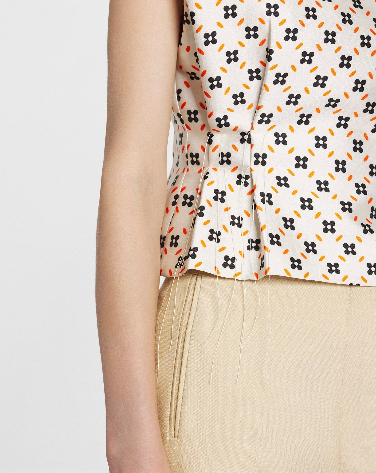 LANVIN WOMEN'S CREAM PATTERNED SLEEVELESS CROPPED TOP