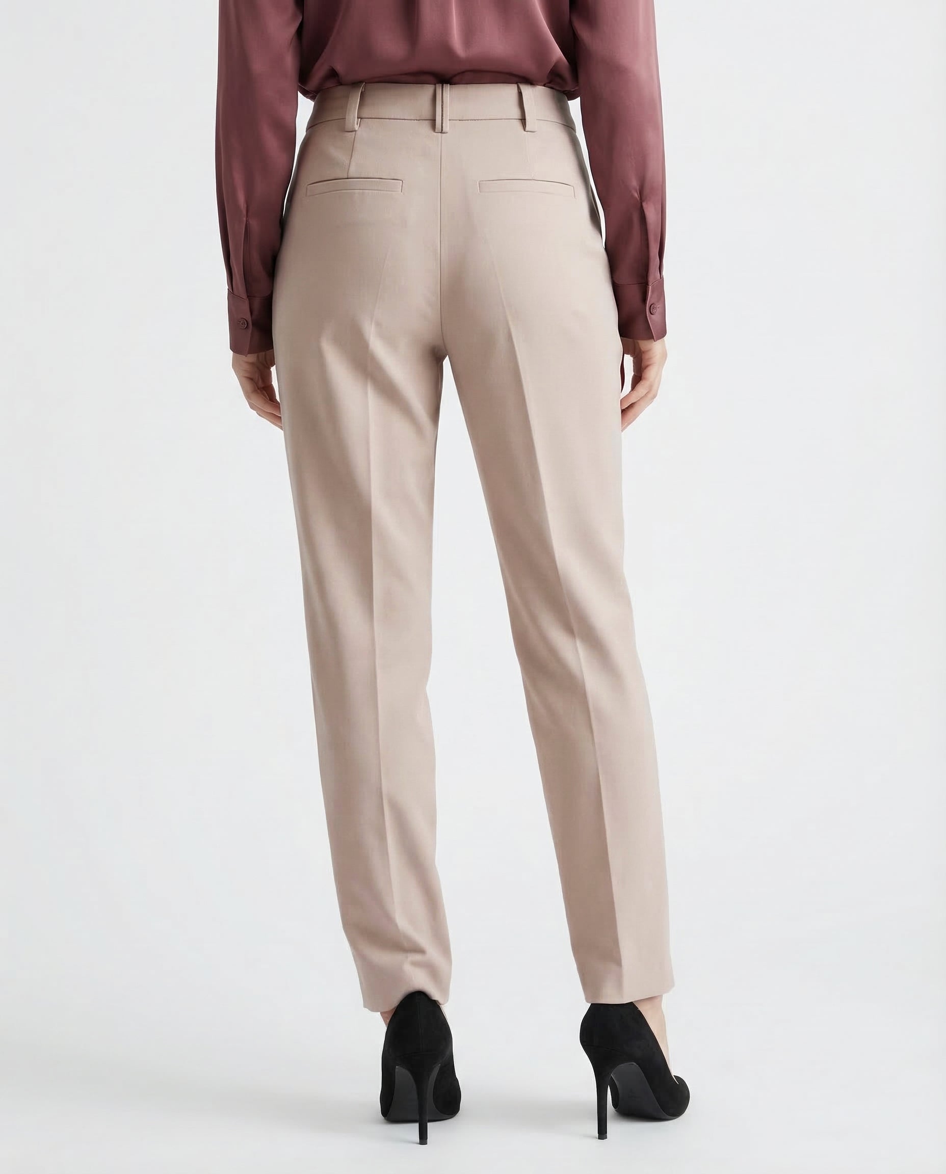 BRUNELLO CUCINELLI WOMEN'S LIGHT BEIGE TAILORED TROUSERS