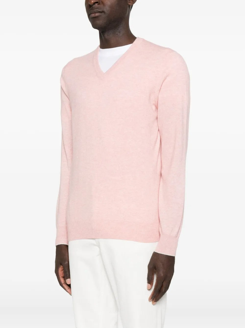 BRUNELLO CUCINELLI MEN'S SALMON PINK CASHMERE V-NECK SWEATER