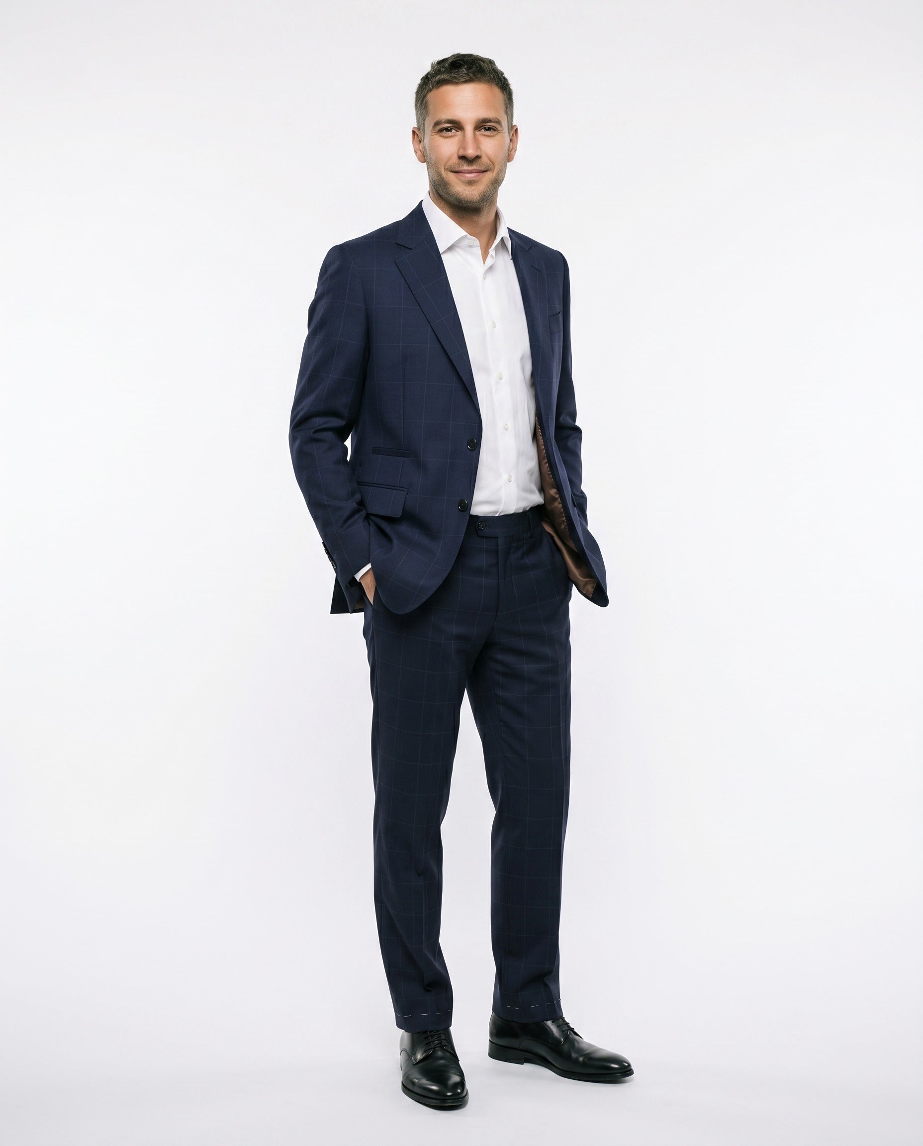 BRUNELLO CUCINELLI MEN'S NAVY VIRGIN WOOL THREE-BUTTON SUIT