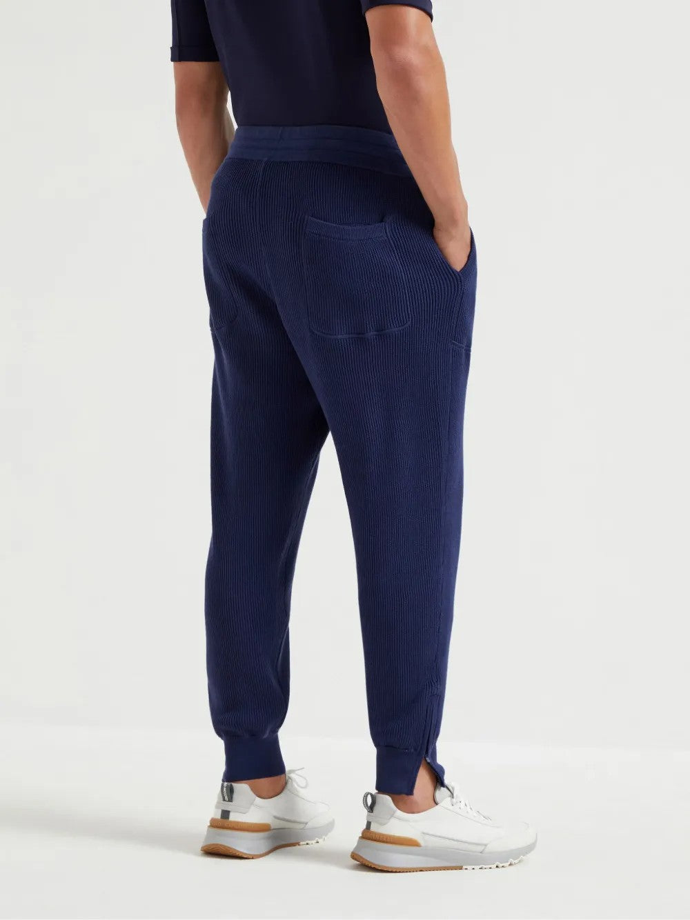 BRUNELLO CUCINELLI MEN'S GALAXY BLUE KNIT JOGGER TROUSERS