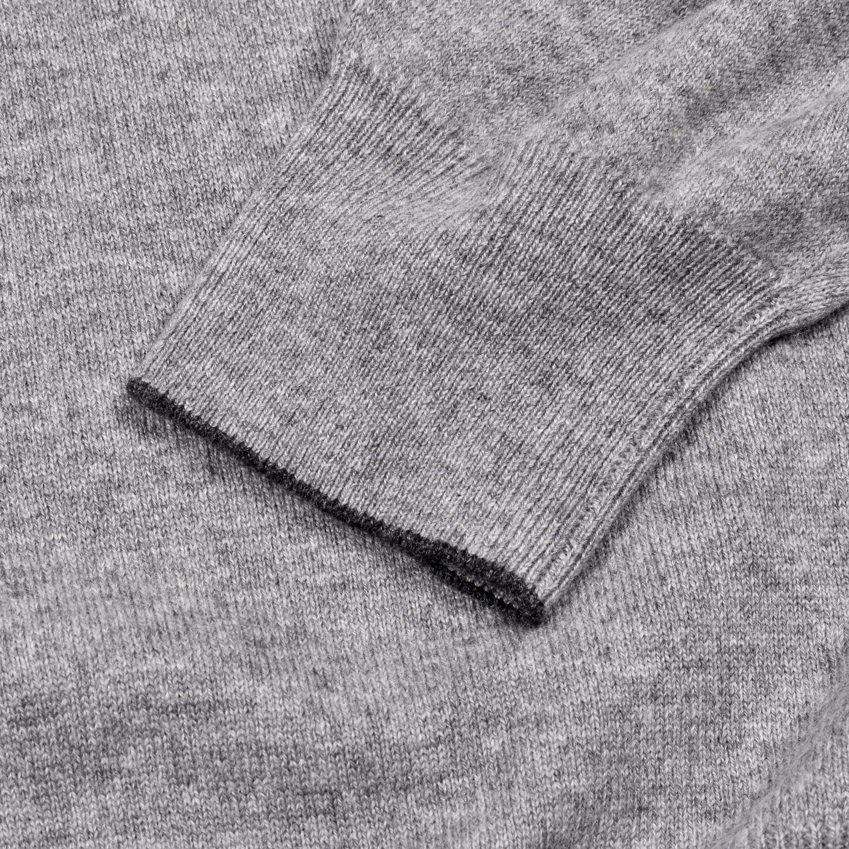 BRUNELLO CUCINELLI MEN'S GRAY CASHMERE V-NECK PULLOVER SWEATER