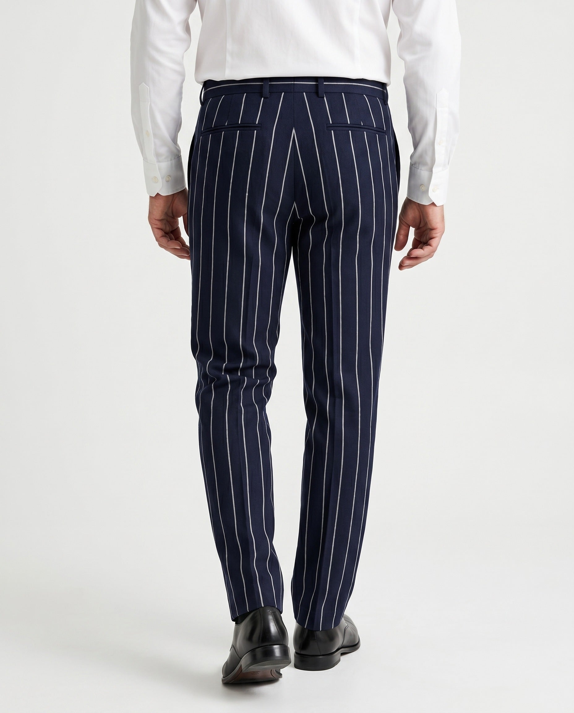 BRUNELLO CUCINELLI MEN'S NAVY LINEN BLEND STRIPED TROUSERS
