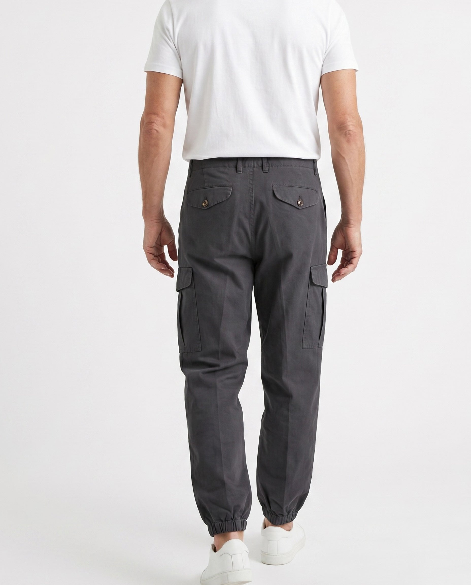 BRUNELLO CUCINELLI MEN'S ANTHRACITE LINEN BLEND CARGO TROUSERS