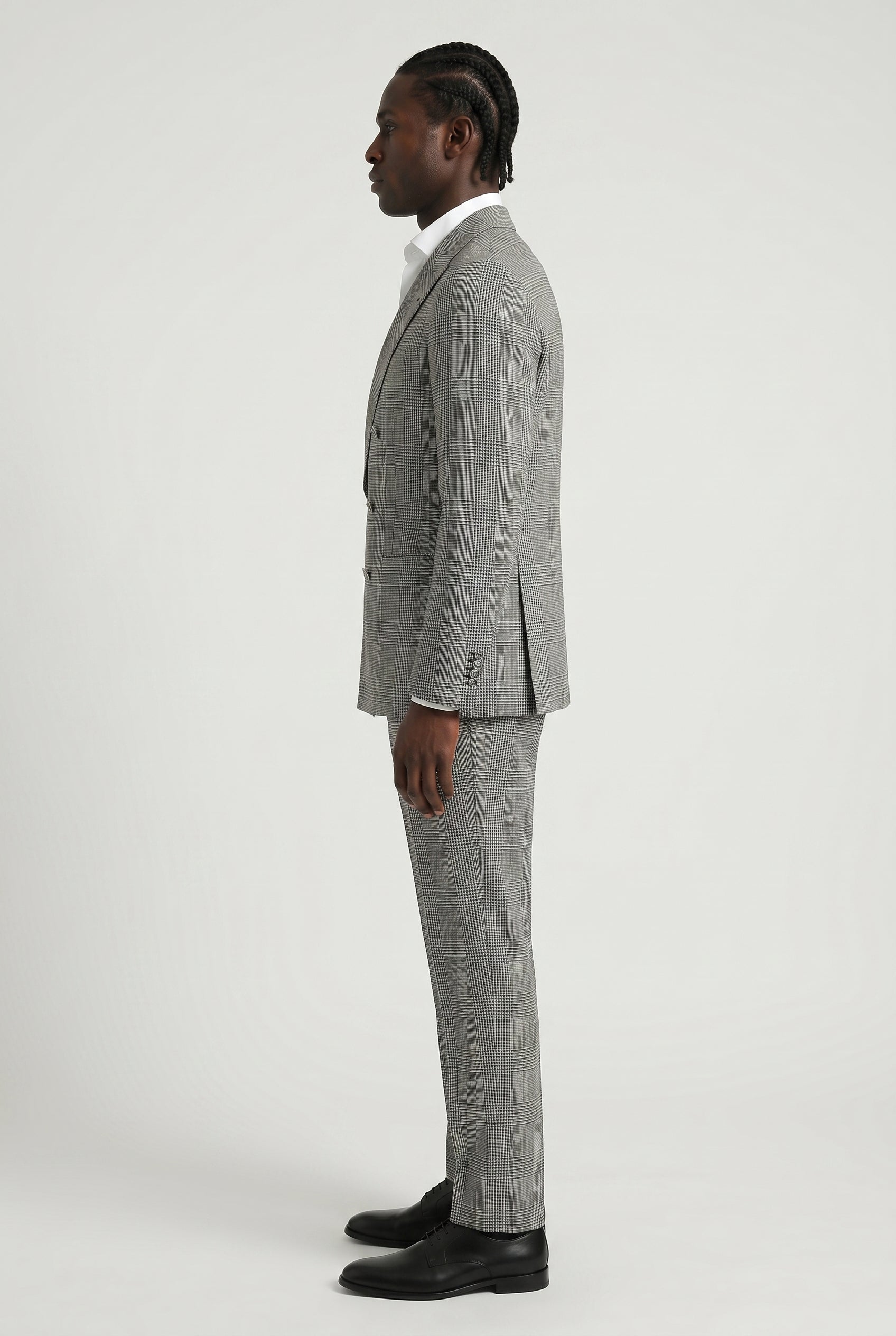 BRUNELLO CUCINELLI MEN'S GRAY PLAID DOUBLE-BREASTED SUIT