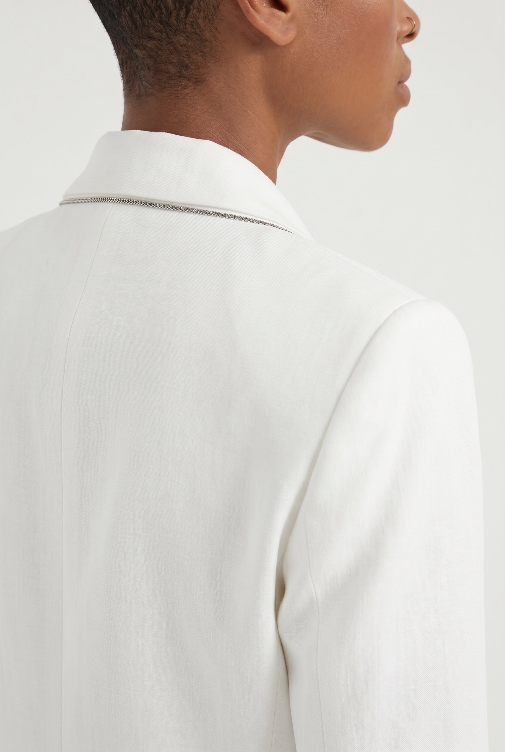 BRUNELLO CUCINELLI WOMEN'S NATURAL LINEN BLEND TAILORED BLAZER