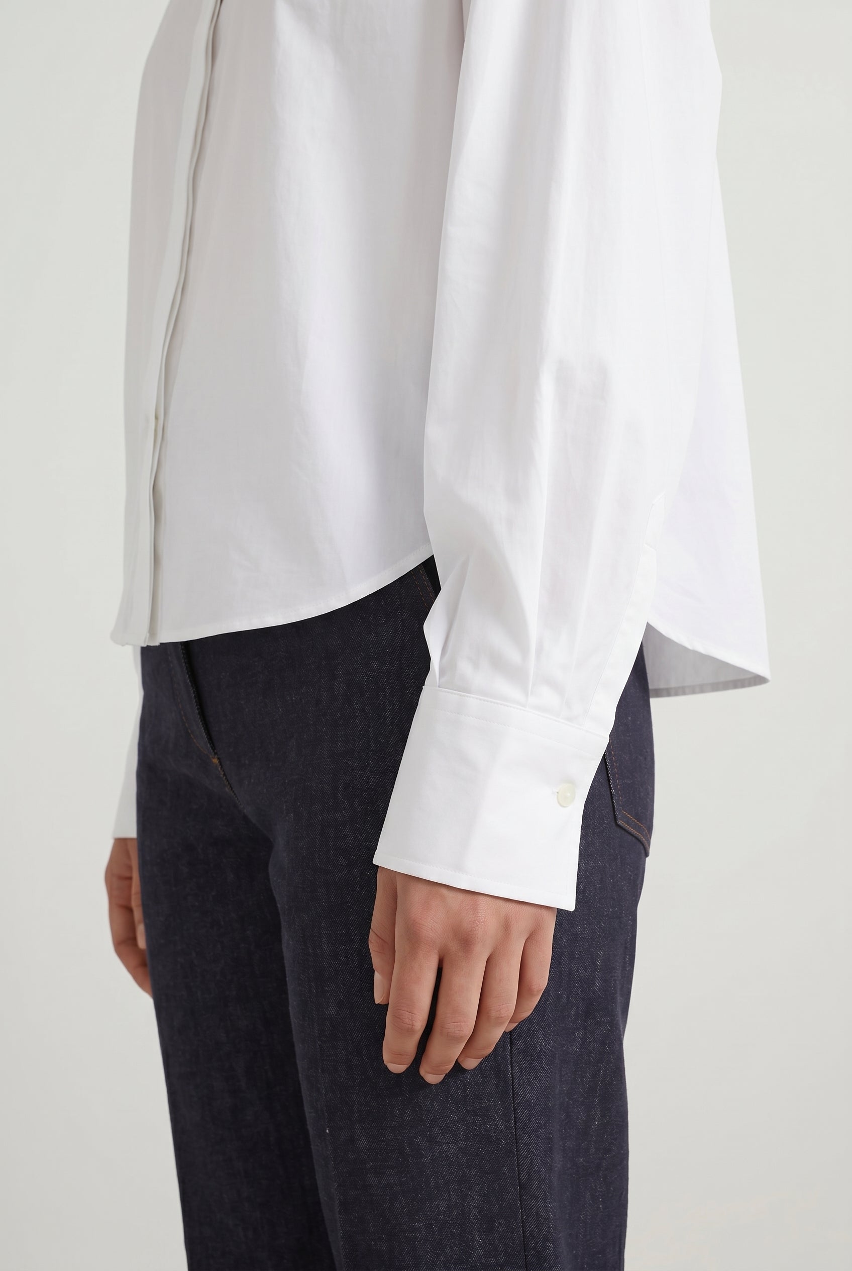 BRUNELLO CUCINELLI WOMEN'S WHITE OVERSIZED COTTON SHIRT