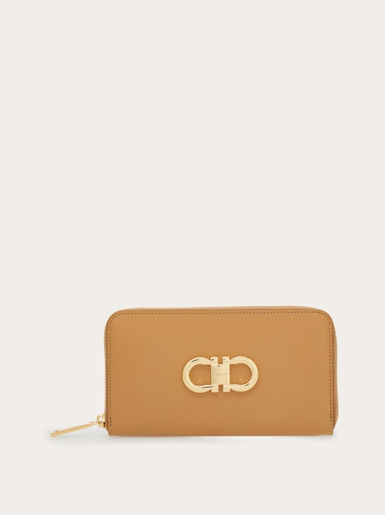 FERRAGAMO WOMEN'S TAN CALF LEATHER WALLET