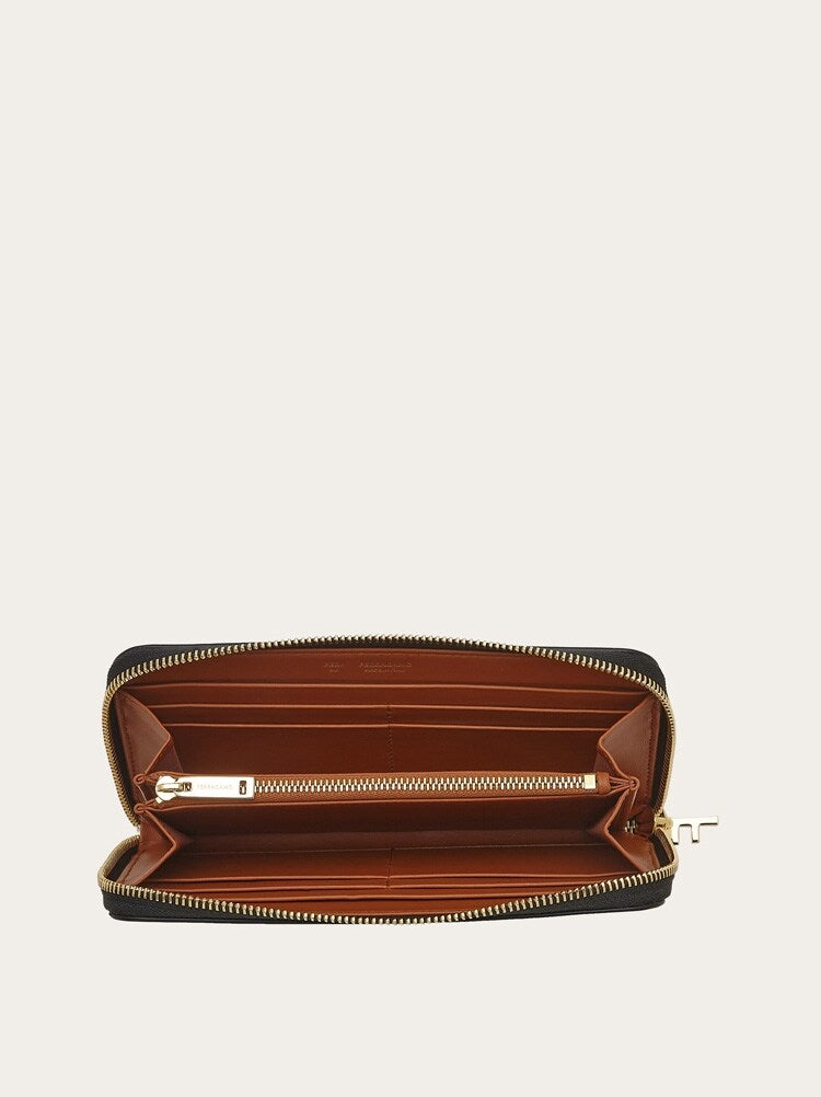 FERRAGAMO WOMEN'S BLACK CALF LEATHER WALLET