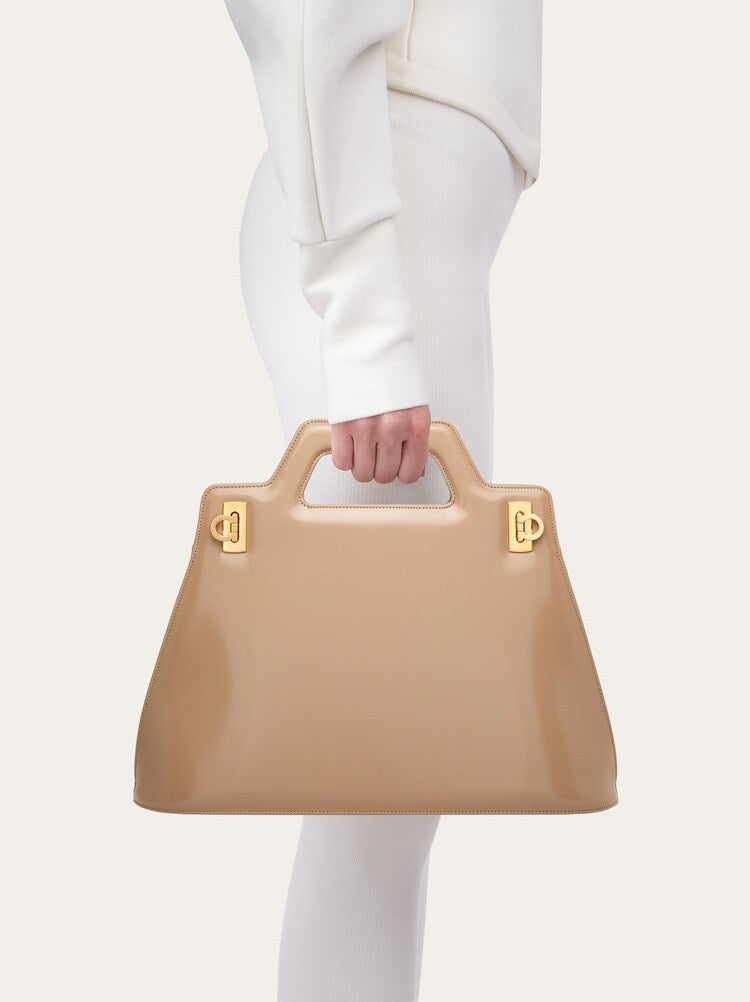 FERRAGAMO WOMEN'S BEIGE CALF LEATHER BAG