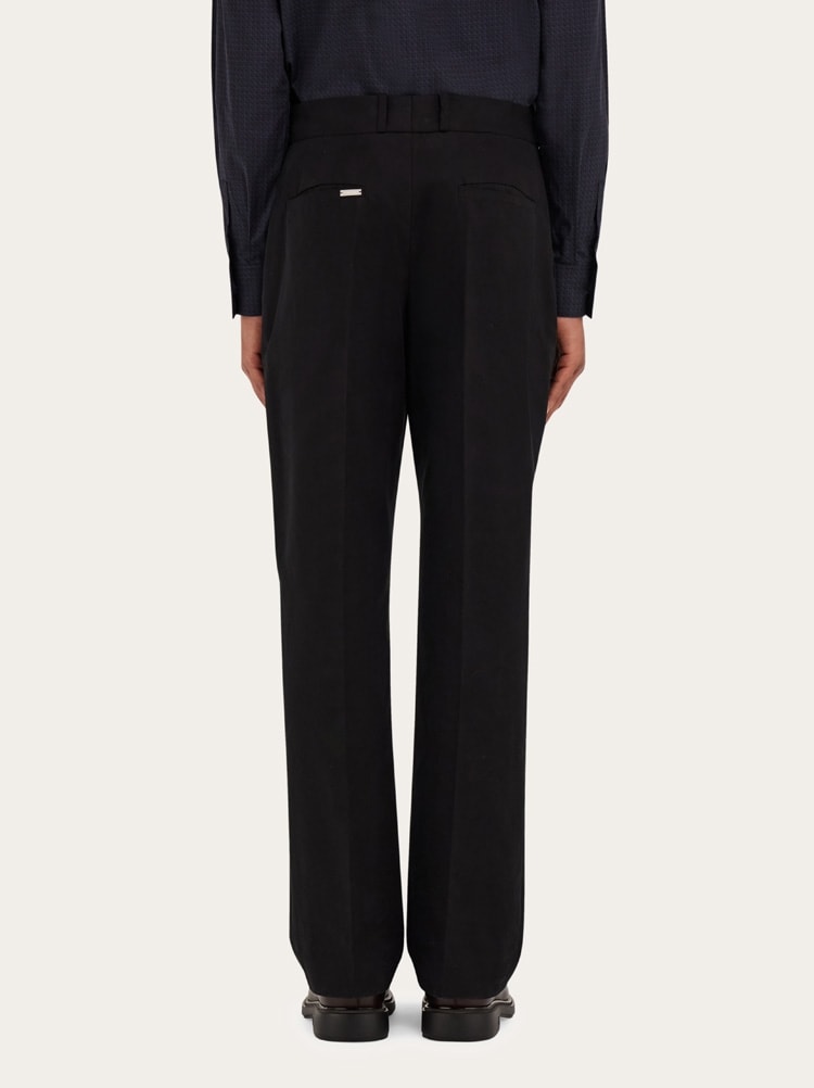 FERRAGAMO MEN'S BLACK TAILORED COTTON TROUSERS