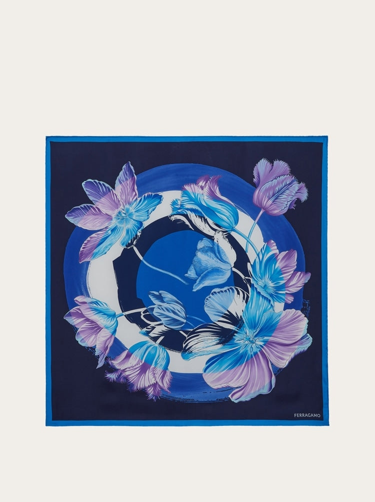 FERRAGAMO WOMEN'S SCARF NWT