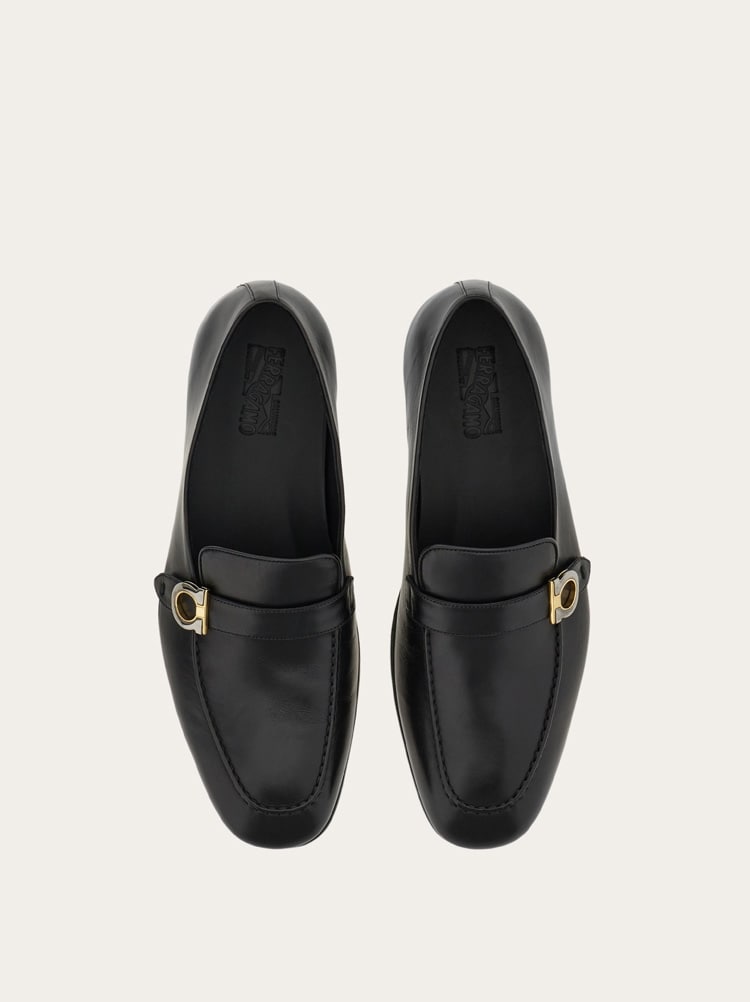 FERRAGAMO MEN'S BLACK CALF LEATHER LOAFERS