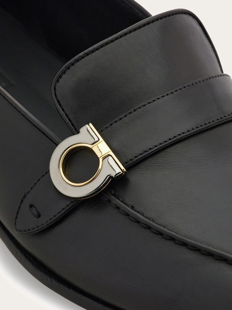 FERRAGAMO MEN'S BLACK CALF LEATHER LOAFERS