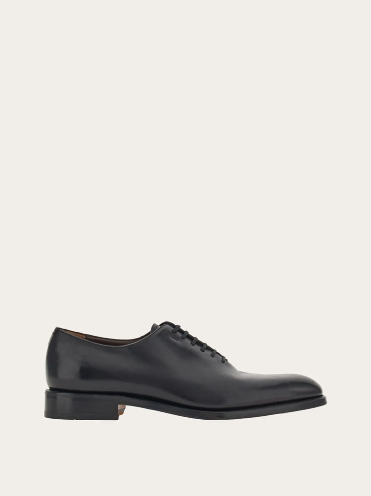 FERRAGAMO MEN'S BLACK CALF LEATHER SHOE