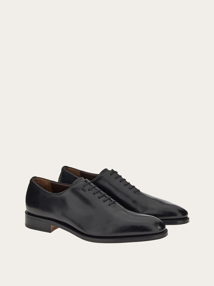 FERRAGAMO MEN'S BLACK CALF LEATHER SHOE
