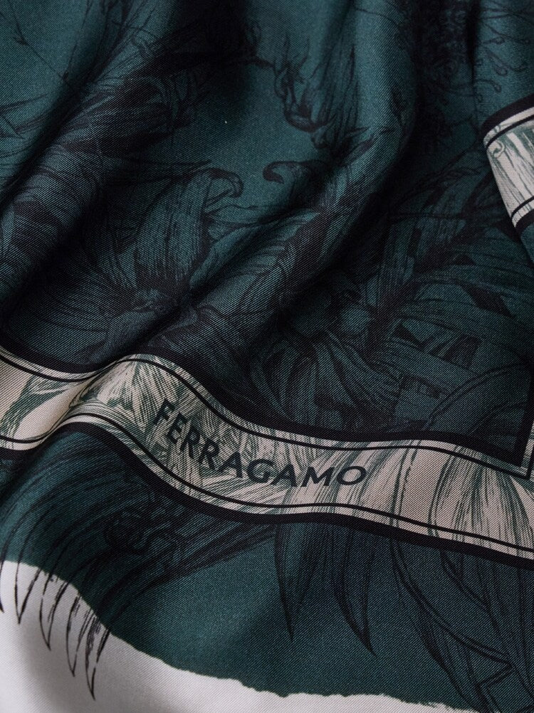 FERRAGAMO WOMEN'S SCARF NWT