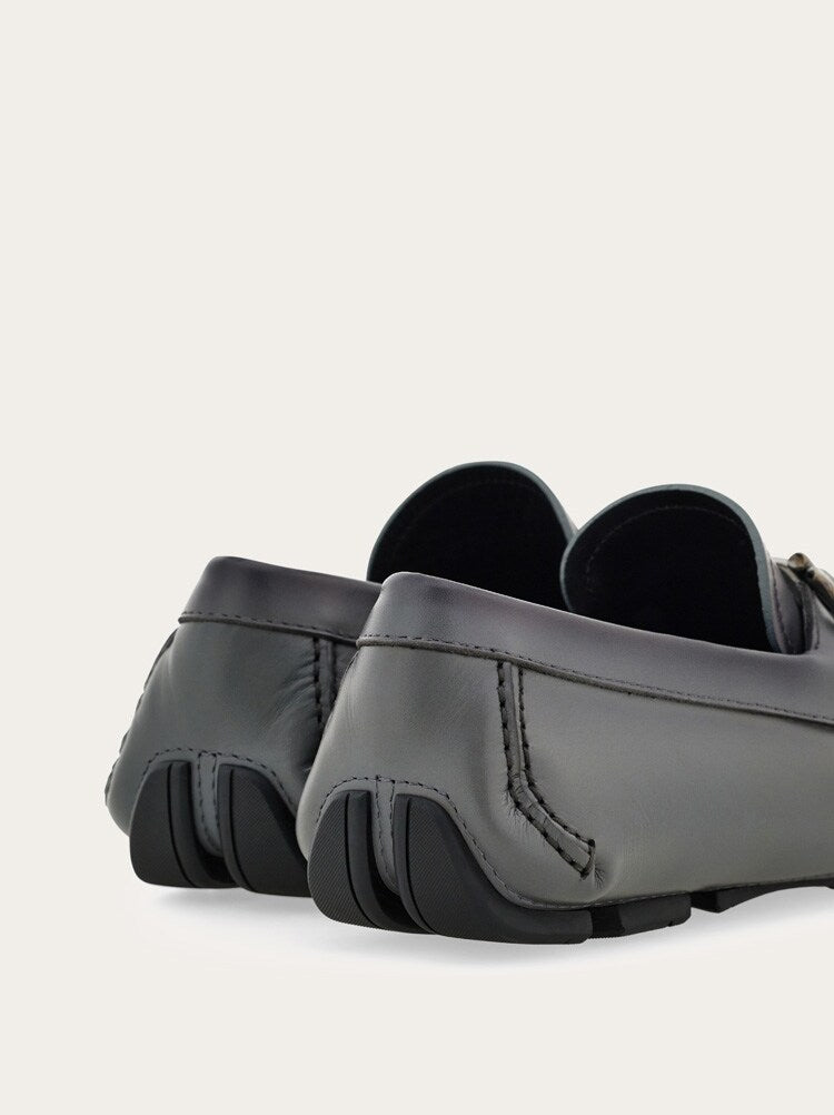 FERRAGAMO MEN'S GREY CALF LEATHER LOAFERS