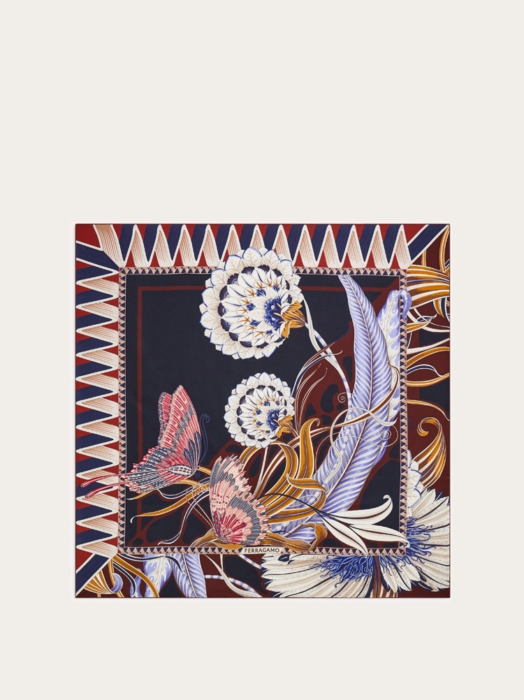 FERRAGAMO WOMEN'S SCARF NWT