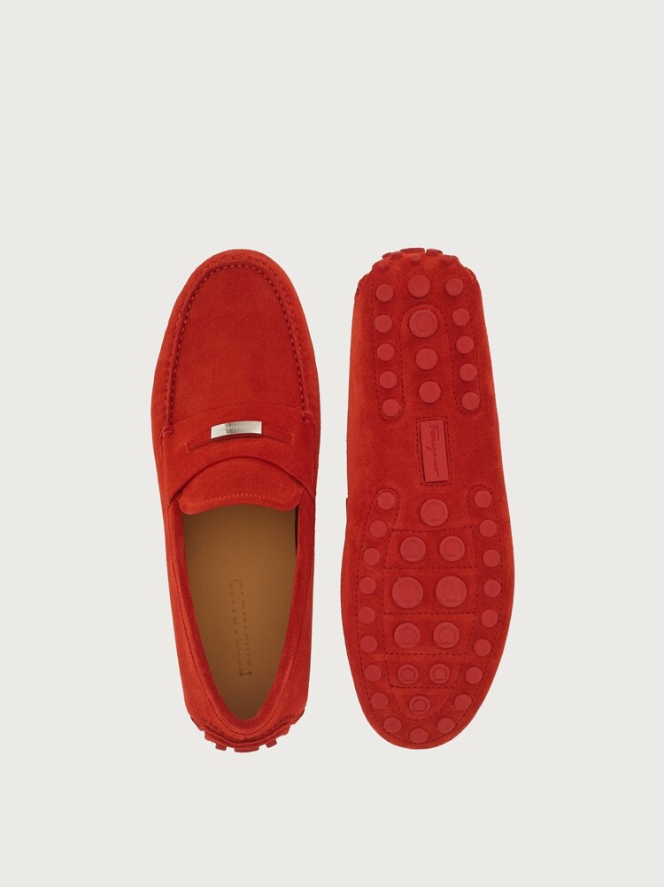 FERRAGAMO MEN'S RED SUEDE DRIVING SHOES