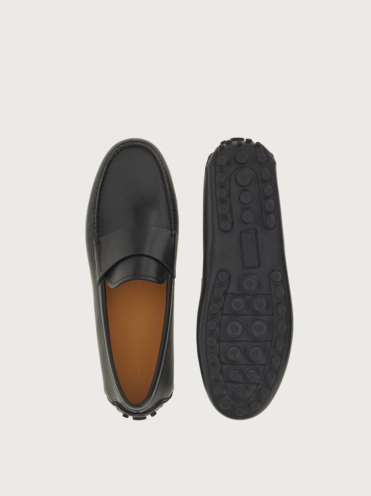 FERRAGAMO MEN'S BLACK CALF LEATHER LOAFERS