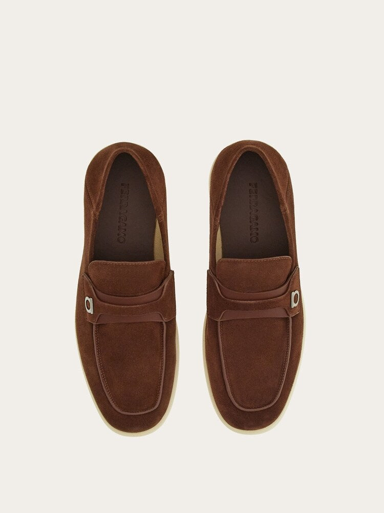 FERRAGAMO MEN'S BROWN SUEDE LOAFERS