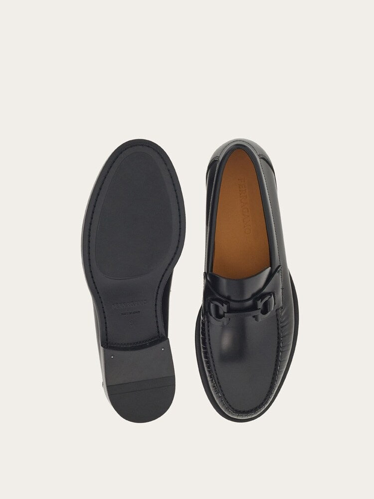 FERRAGAMO MEN'S BLACK CALF LEATHER LOAFERS