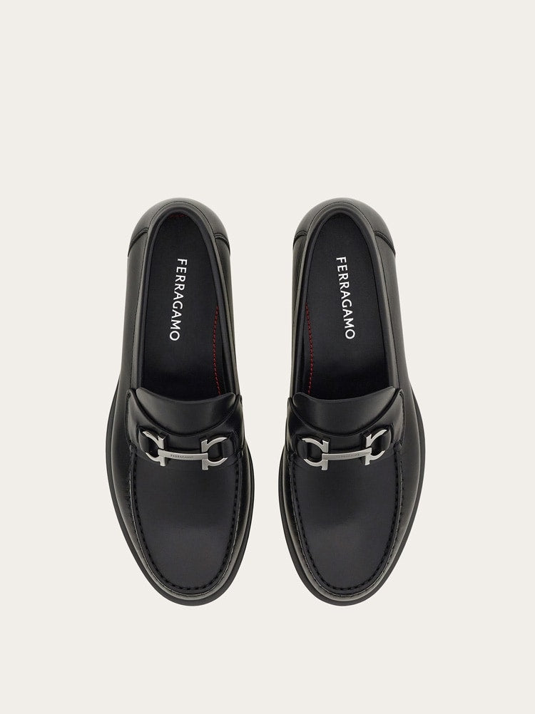 FERRAGAMO MEN'S BLACK LEATHER LOAFER SHOES