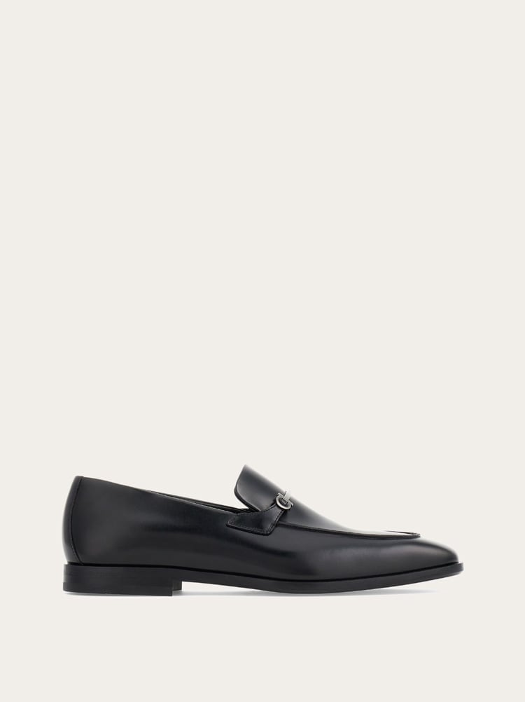 FERRAGAMO MEN'S BLACK CALF LEATHER LOAFERS