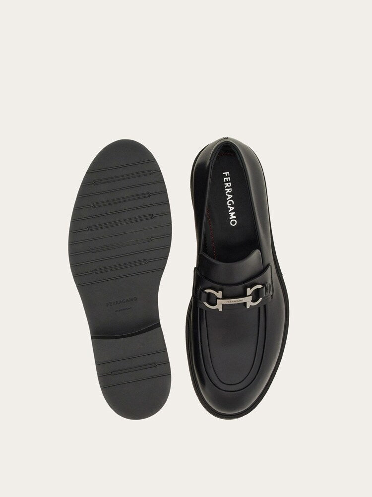 FERRAGAMO MEN'S BLACK LEATHER LOAFER SHOES