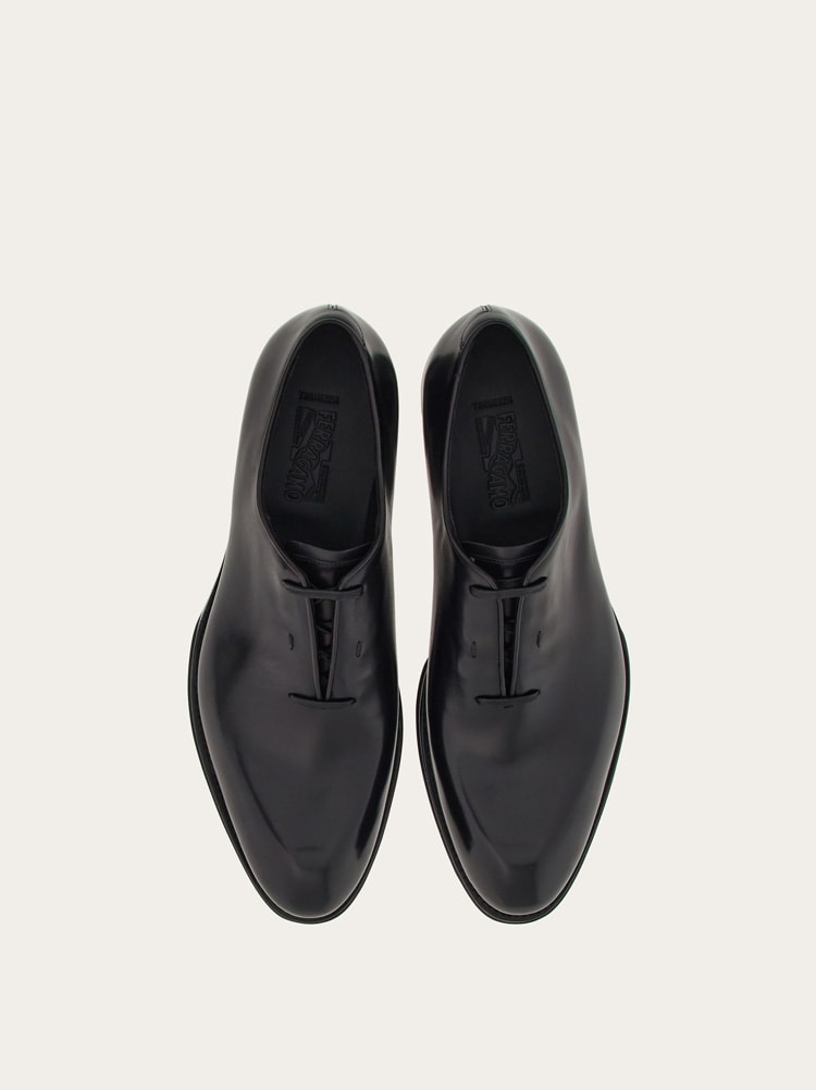 FERRAGAMO MEN'S BLACK CALF LEATHER SHOES