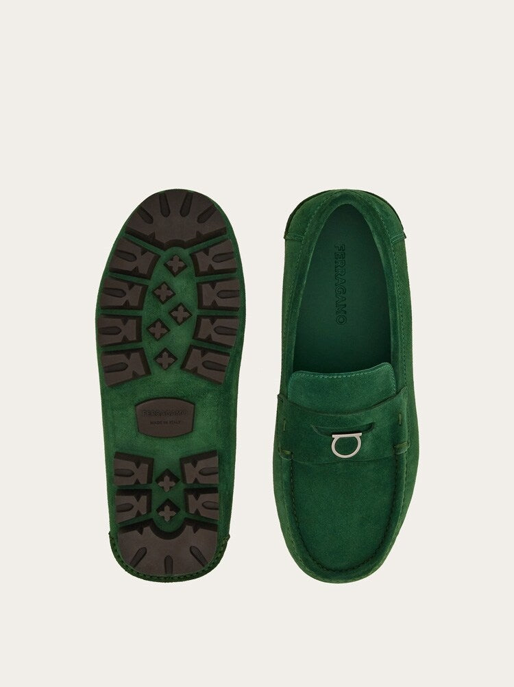 FERRAGAMO MEN'S GREEN SUEDE LEATHER LOAFERS