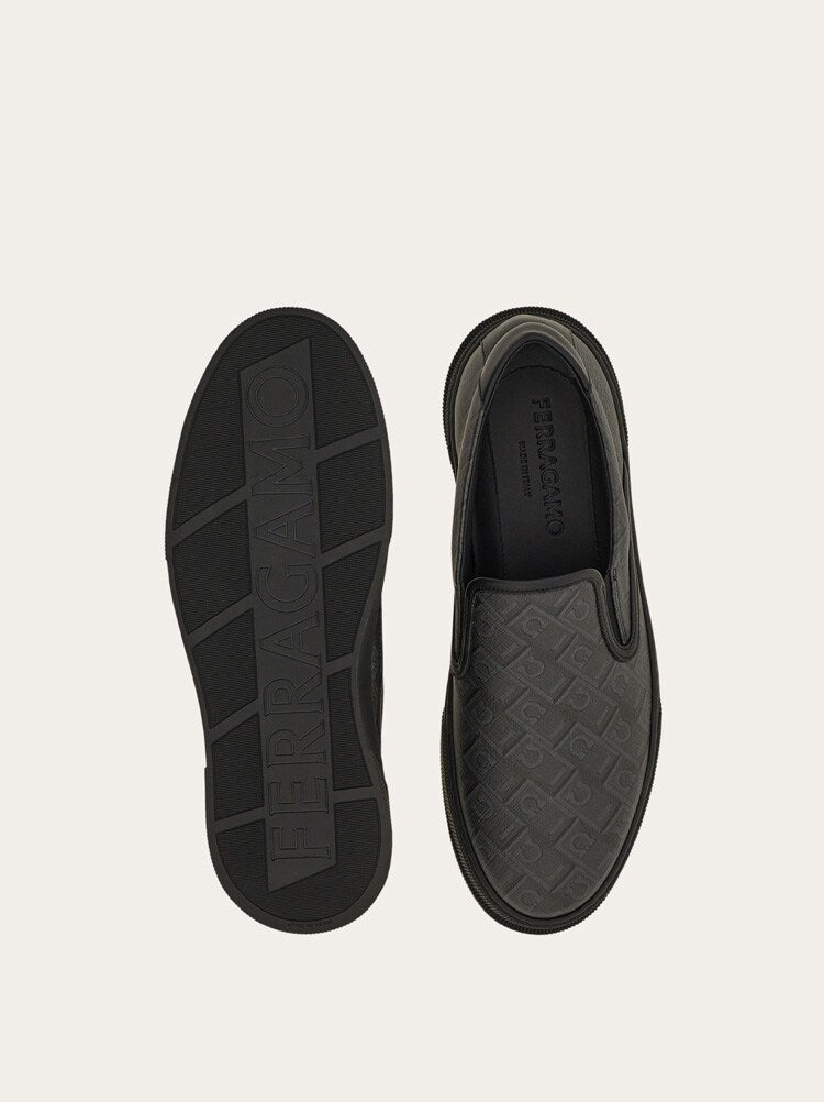 FERRAGAMO MEN'S BLACK FABRIC SLIP ON SHOES