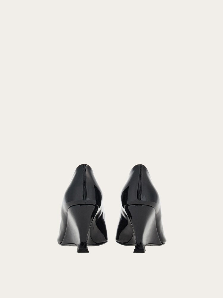 FERRAGAMO WOMEN'S BLACK PATENT WEDGE SHOES