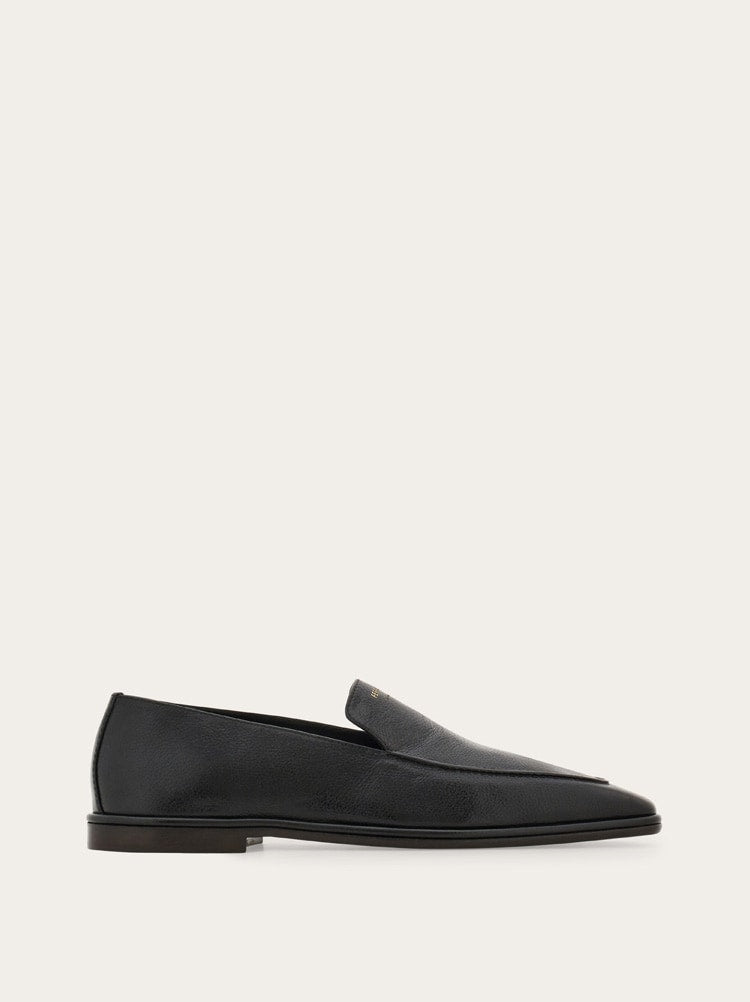 FERRAGAMO MEN'S BLACK BUFFALO LEATHER LOAFERS