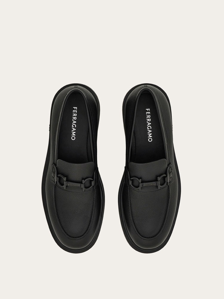 FERRAGAMO MEN'S BLACK CALF LEATHER LOAFERS
