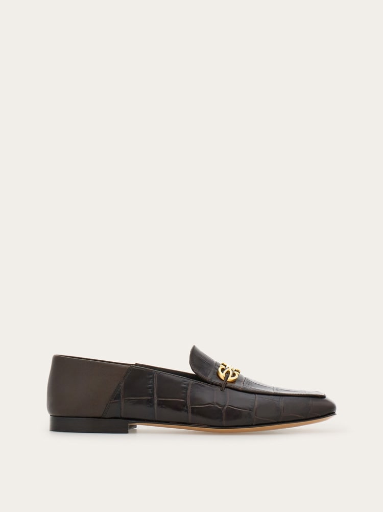 FERRAGAMO WOMEN'S DARK BROWN LEATHER LOAFERS