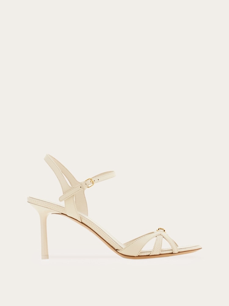 FERRAGAMO WOMEN'S CREAM LEATHER HEELED SANDALS
