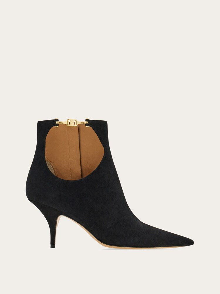 FERRAGAMO WOMEN'S BLACK GOAT LEATHER ANKLE BOOTS