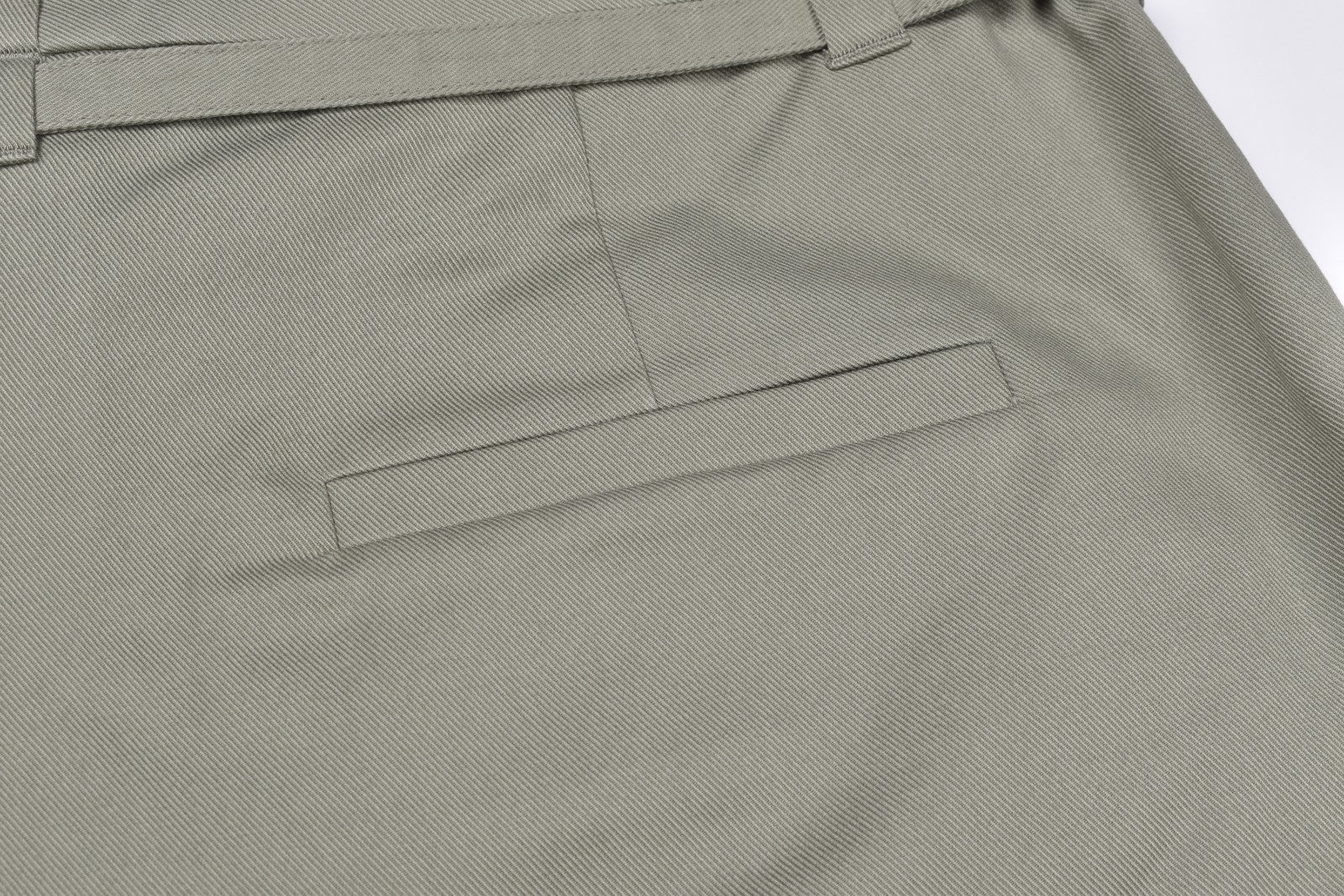 BRUNELLO CUCINELLI WOMEN'S LIGHT GREEN TAILORED TROUSERS